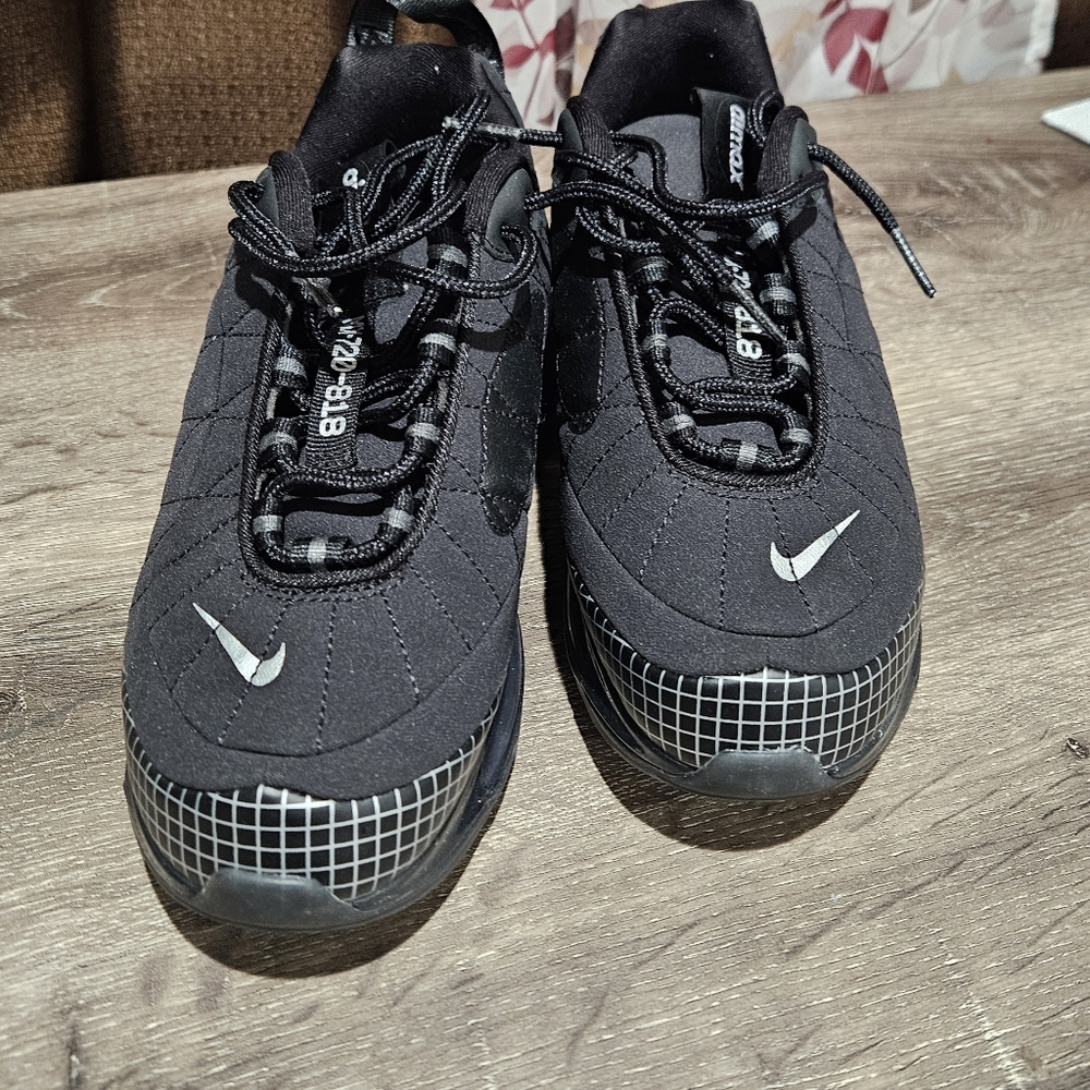 Nike MX-720-818